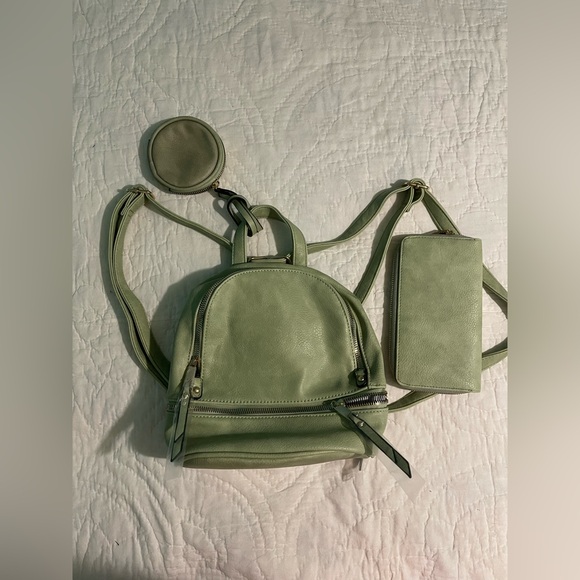 Pistachio Green Backpack with Coin Purse and Matching Wallet - New - Picture 4 of 7